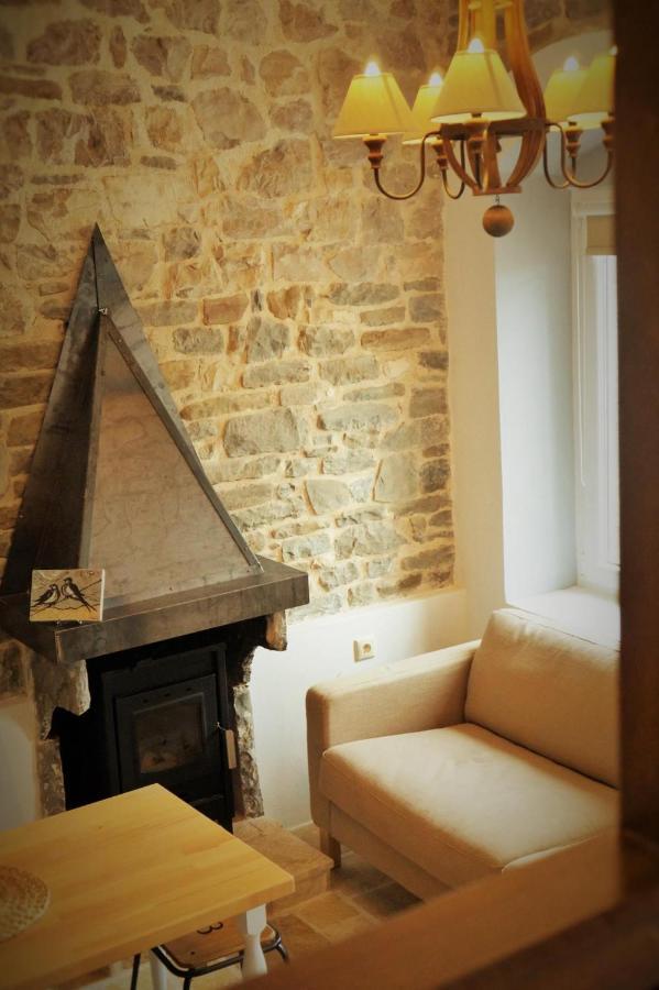 Aparthotel Αραϊδου΄-Araidoy à Ioannina Extérieur photo